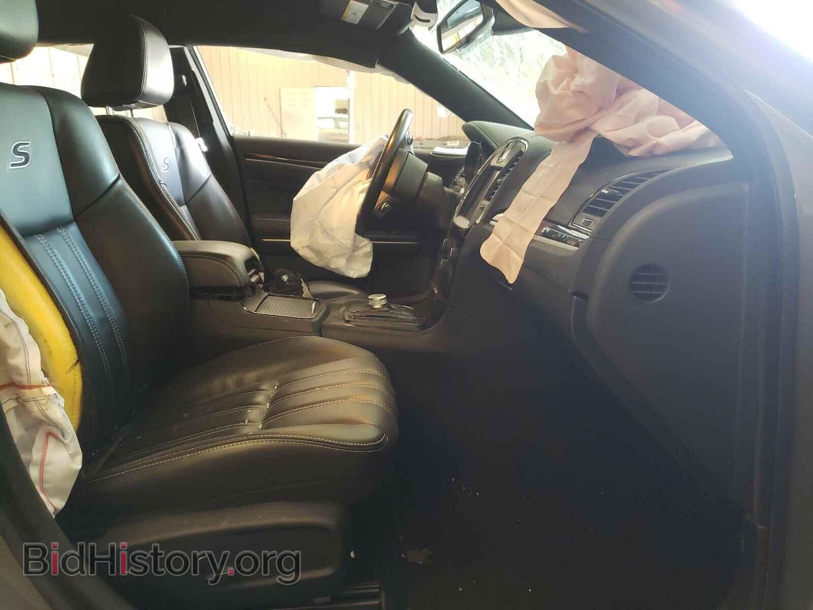 2019 CHRYSLER 300 - VIN: 2C3CCABG3KH628643 - Фото 5