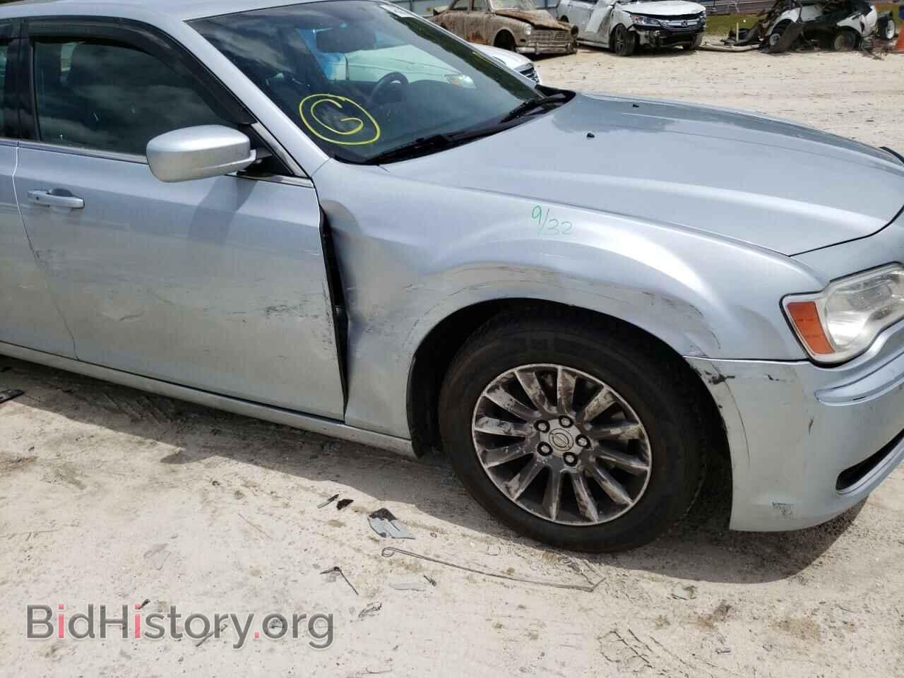 2013 CHRYSLER 300 - VIN: 2C3CCAAG0DH727800 - Фото 9