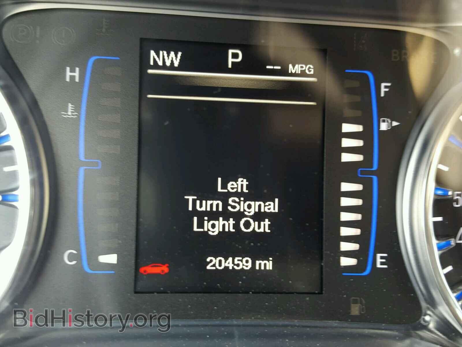 2017 CHRYSLER 200 - VIN: 1C3CCCFB7HN509701 - Фото 8