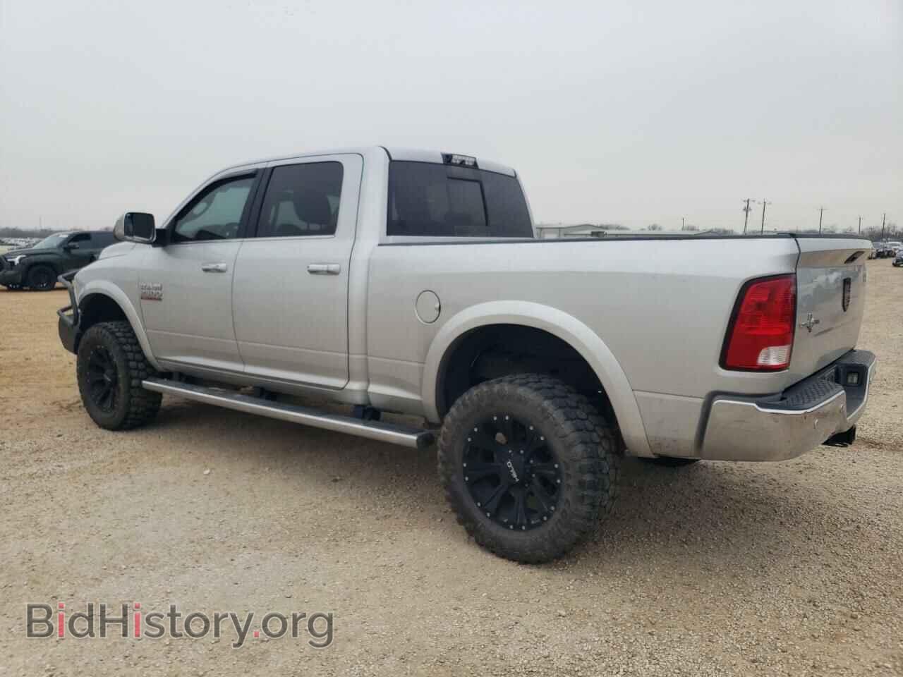 2018 RAM All Models - VIN: 3C6UR5DL9JG202400 - Photo 2