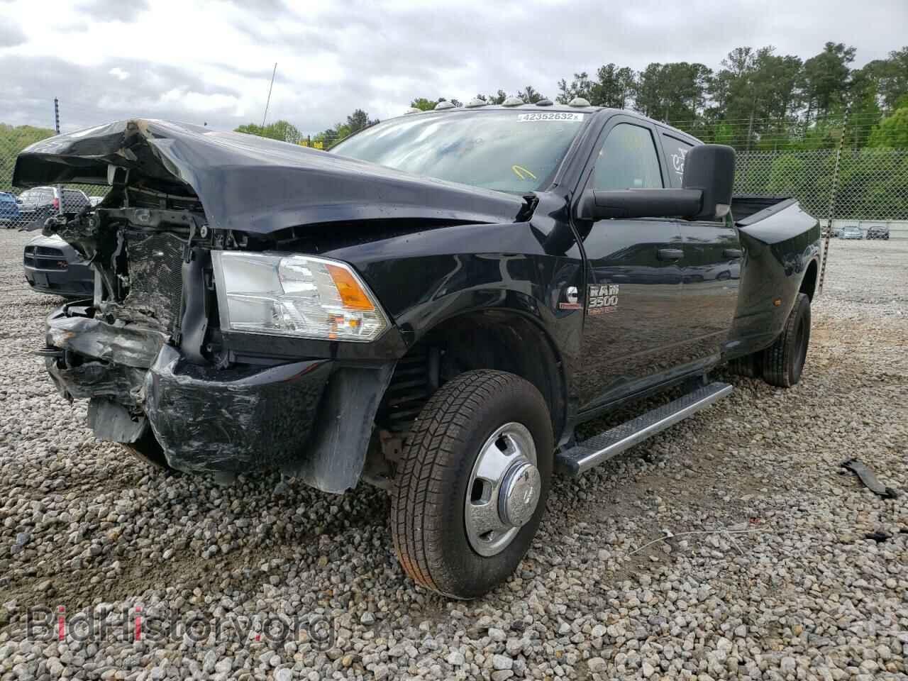 2018 RAM 3500 - VIN: 3C63RRGL9JG239378 - Photo 2