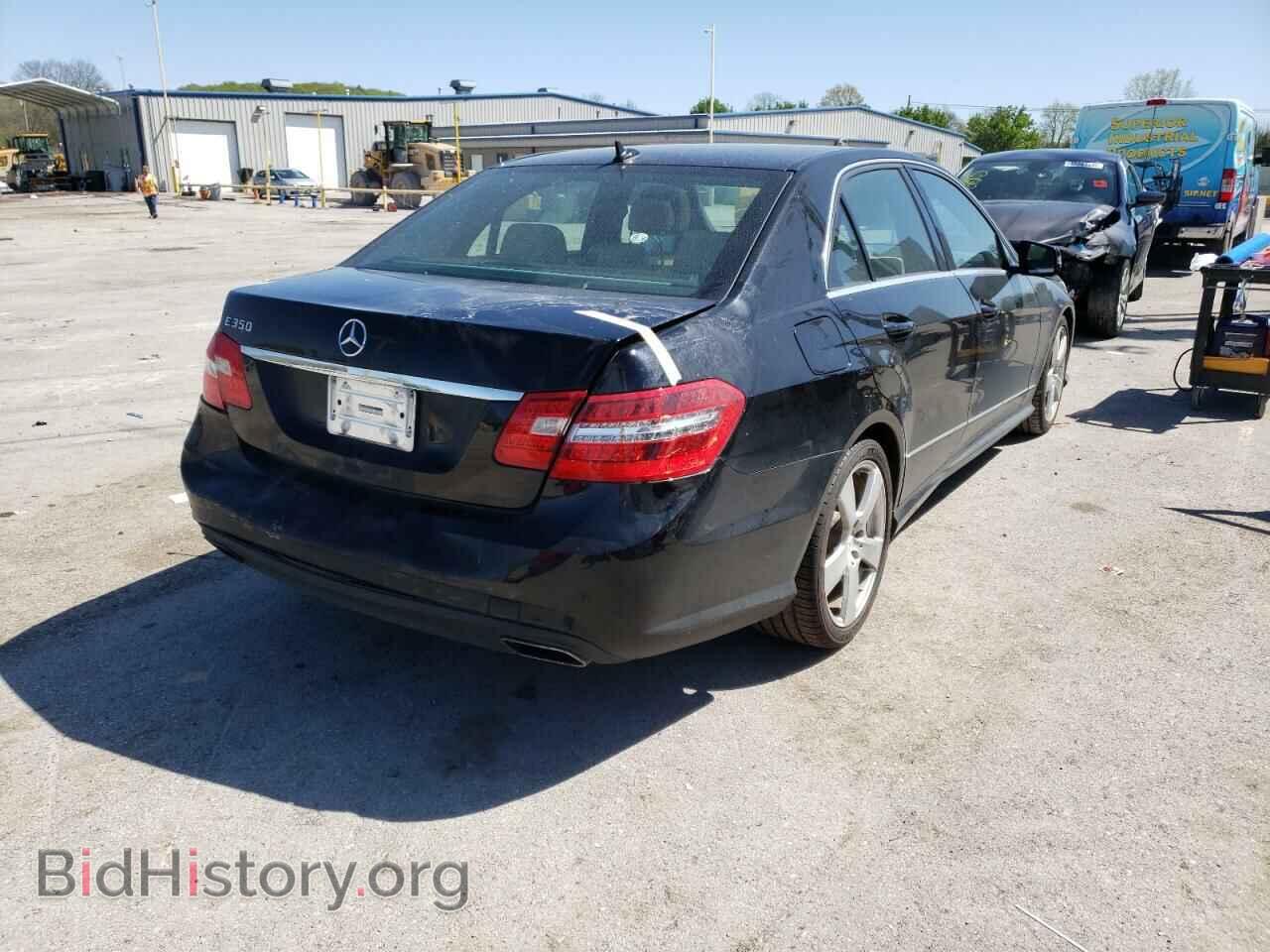2010 MERCEDES-BENZ E-CLASS - VIN: WDDHF5GB6AA070271 - Фото 4