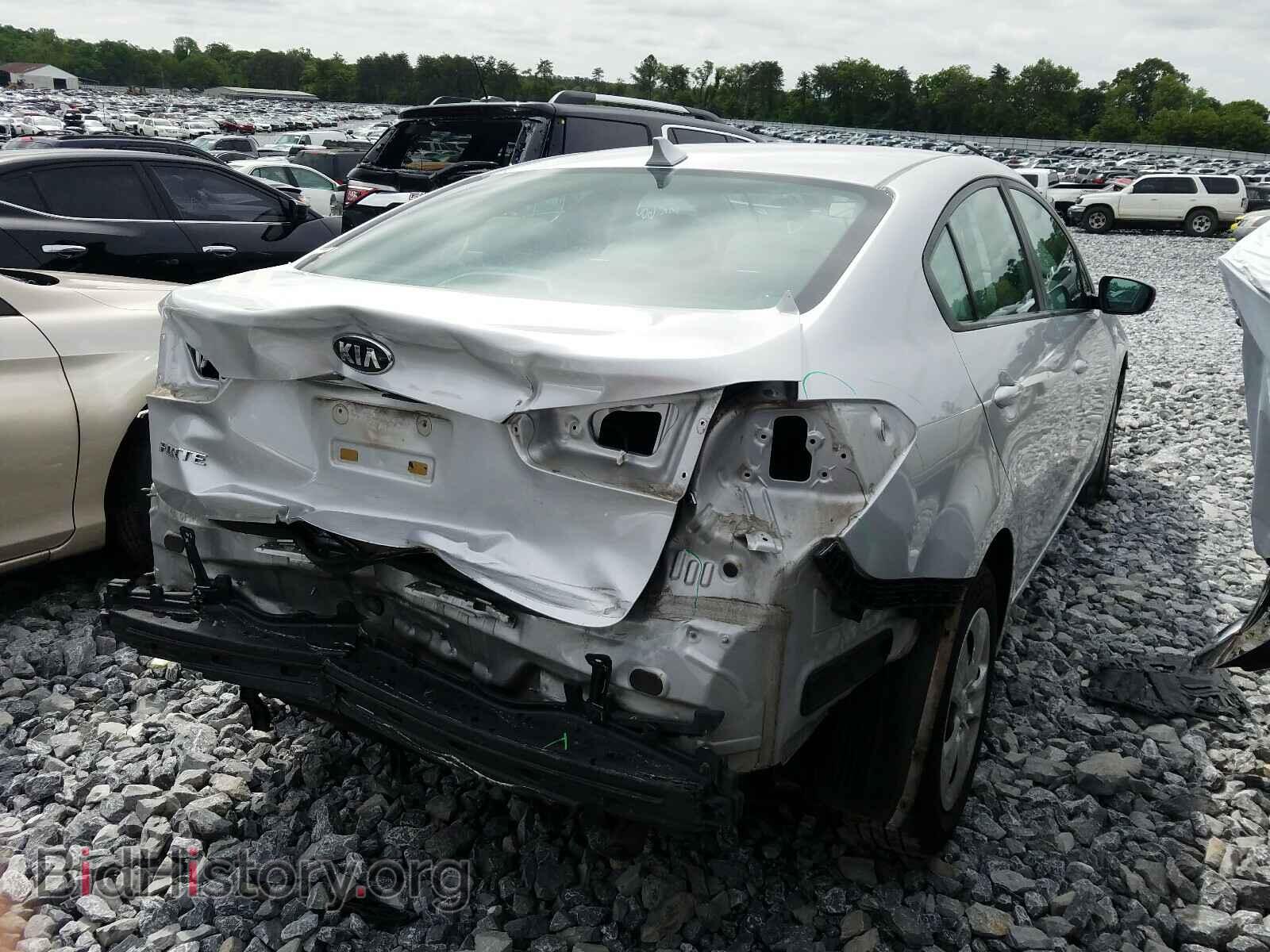 2017 KIA FORTE - VIN: 3KPFK4A7XHE066176 - Фото 4