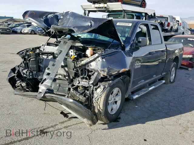 2018 RAM 1500 ST - VIN: 1C6RR6FG2JS325069 - Фото 2