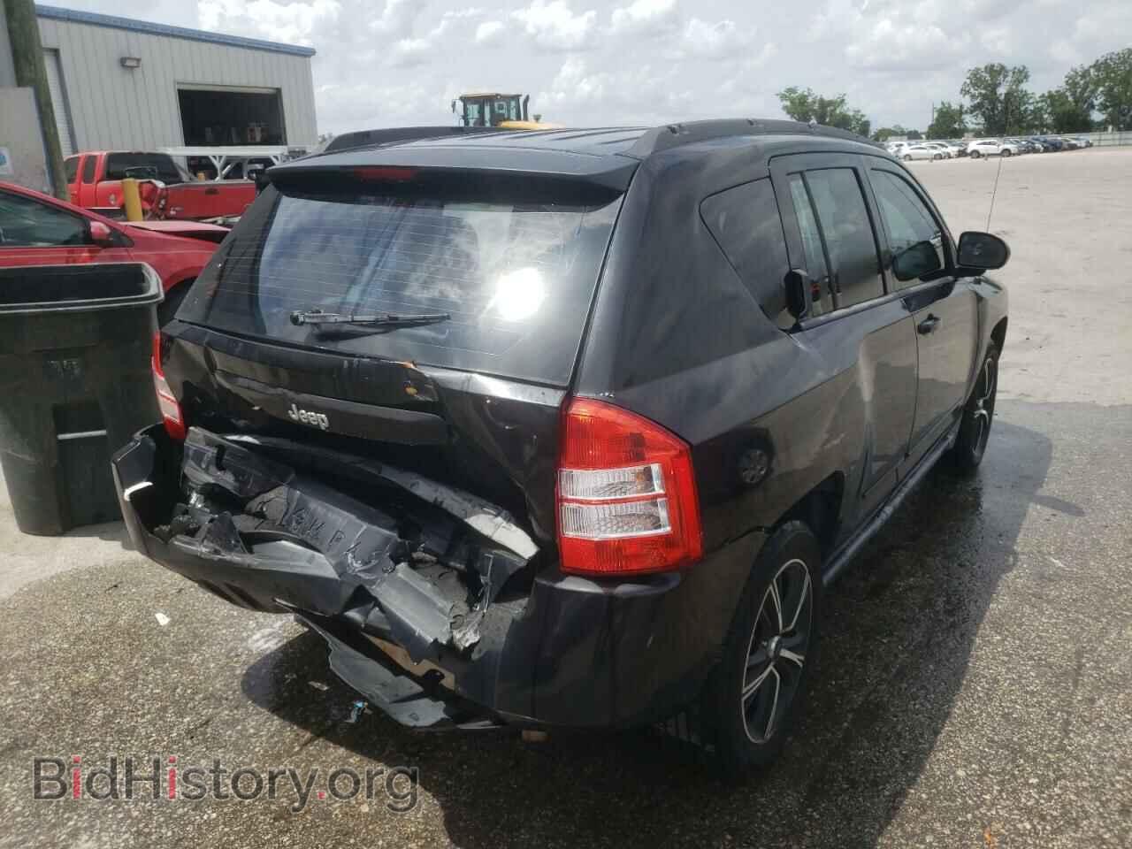 2010 JEEP COMPASS - VIN: 1J4NT4FB5AD601969 - Photo 4
