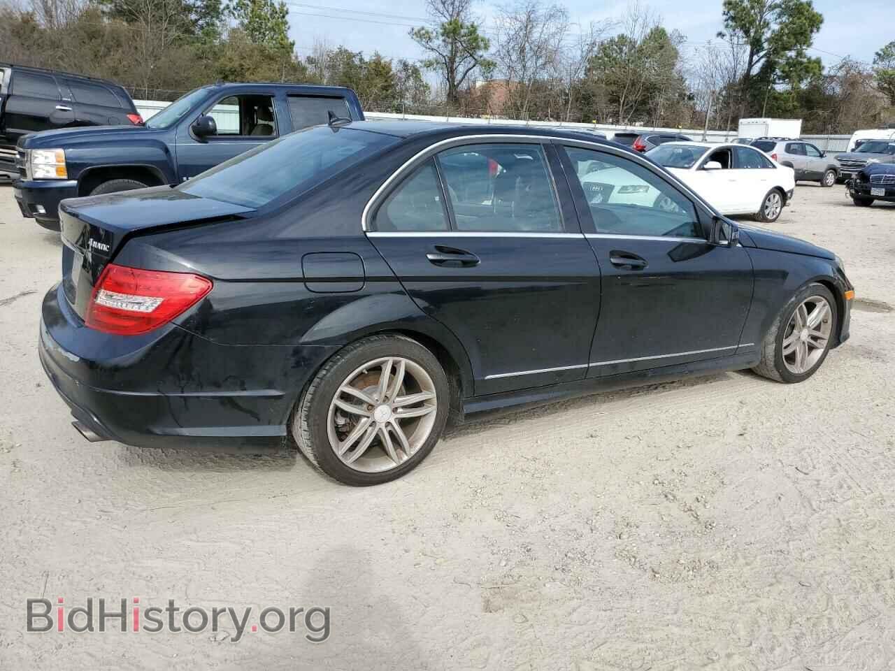 2012 MERCEDES-BENZ C-CLASS - VIN: WDDGF8BB3CR207949 - Фото 3