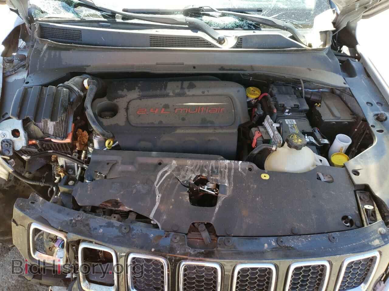 2018 JEEP COMPASS - VIN: 3C4NJDAB6JT168434 - Фото 11