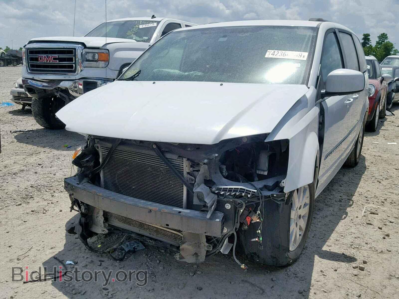 2014 CHRYSLER TOWN & COU - VIN: 2C4RC1BG7ER436209 - Фото 2