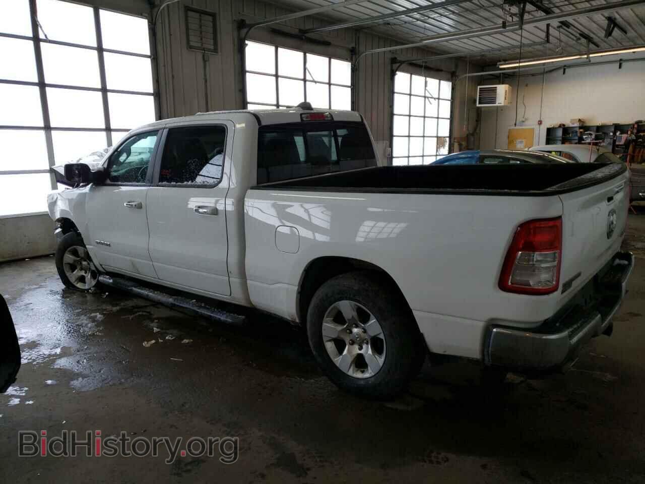 2020 RAM 1500 - VIN: 1C6SRFMT4LN339705 - Фото 2