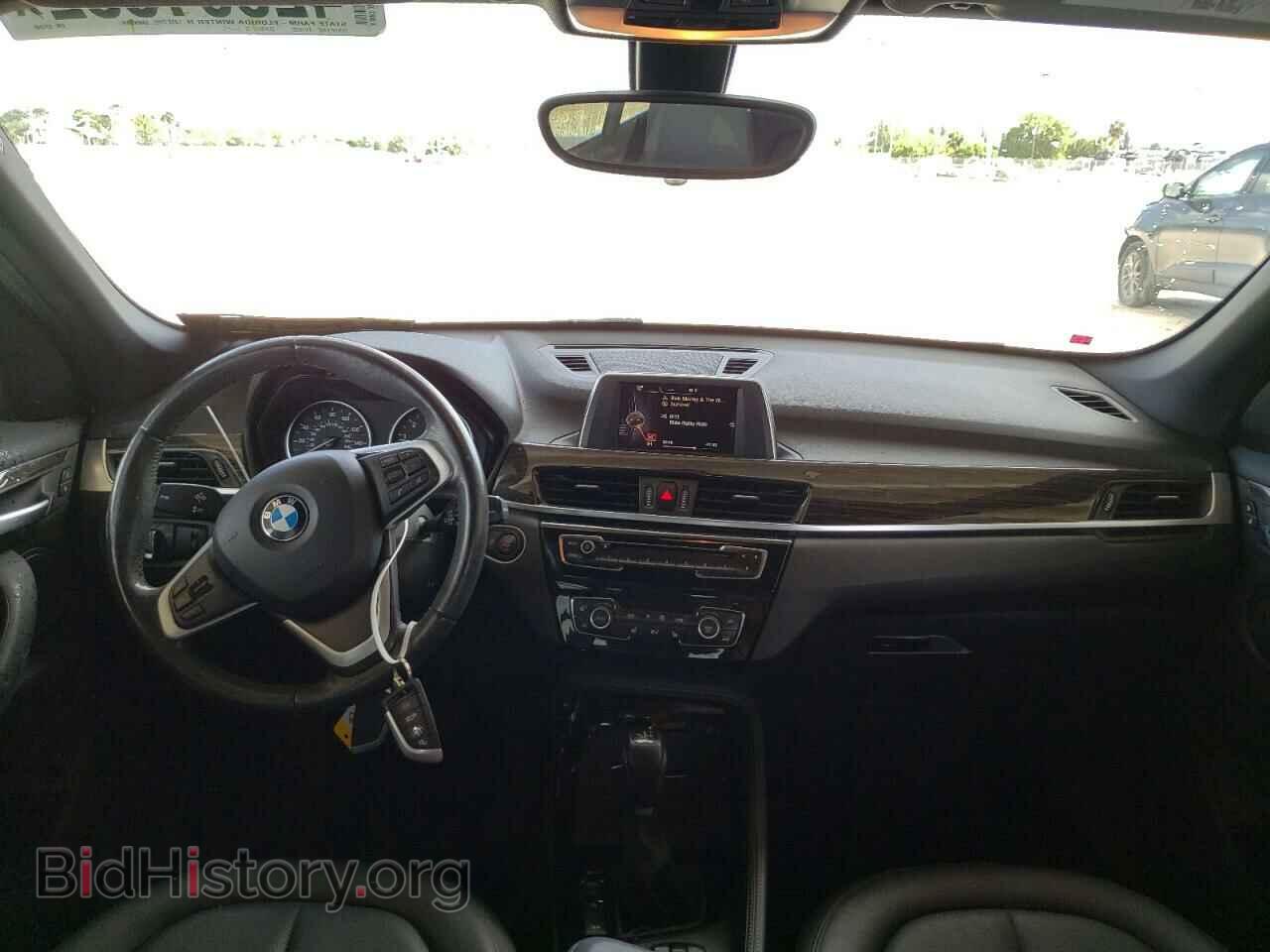 2016 BMW X1 - VIN: WBXHT3C32G5E51340 - Фото 9