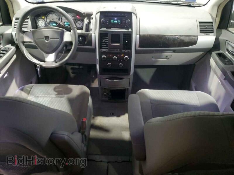 2010 Dodge CARAVAN (VIN 2D4RN5D12AR140781) — photo 8 of 14
