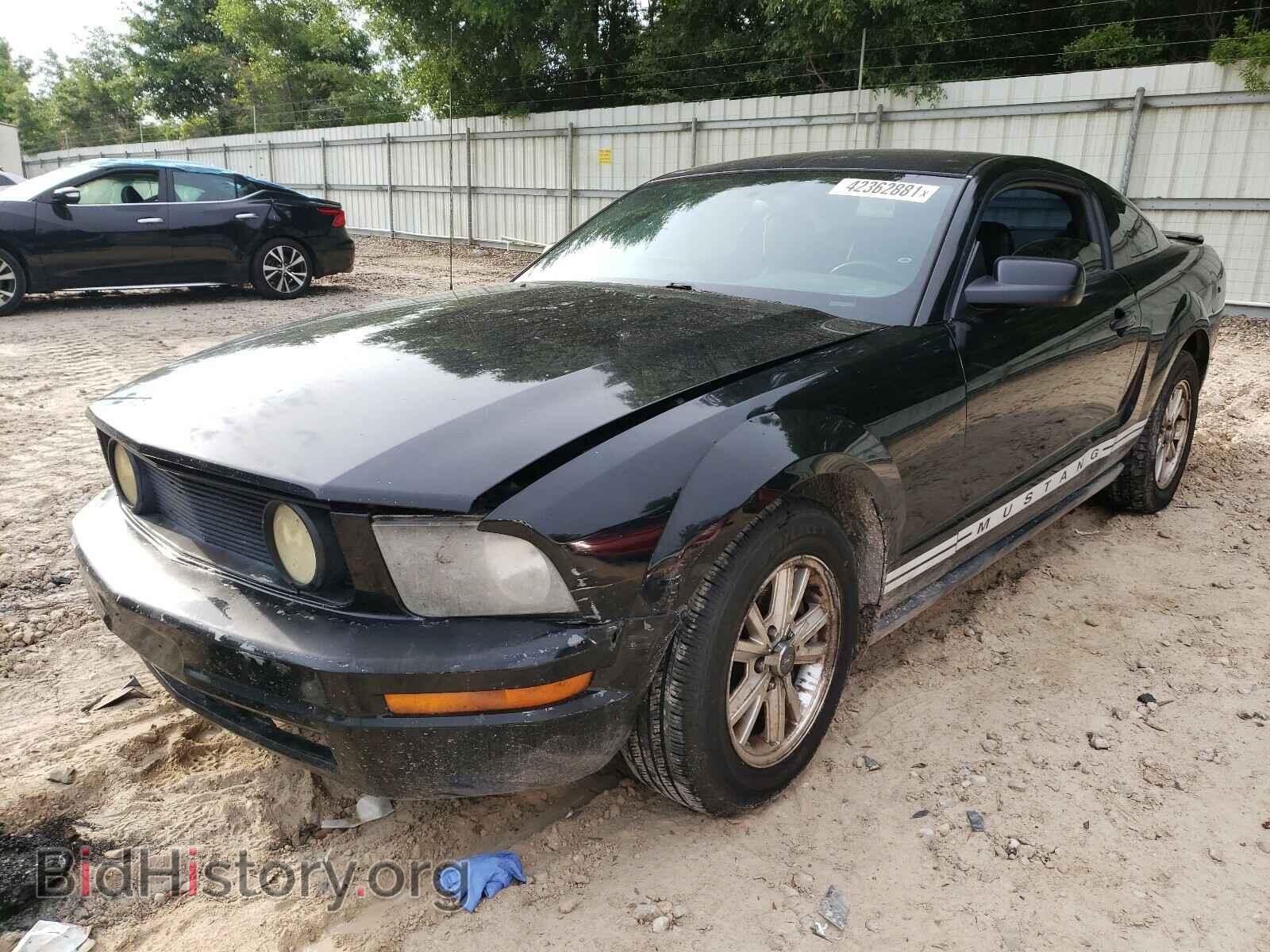 2007 FORD MUSTANG - VIN: 1ZVFT80N175362747 - Фото 2