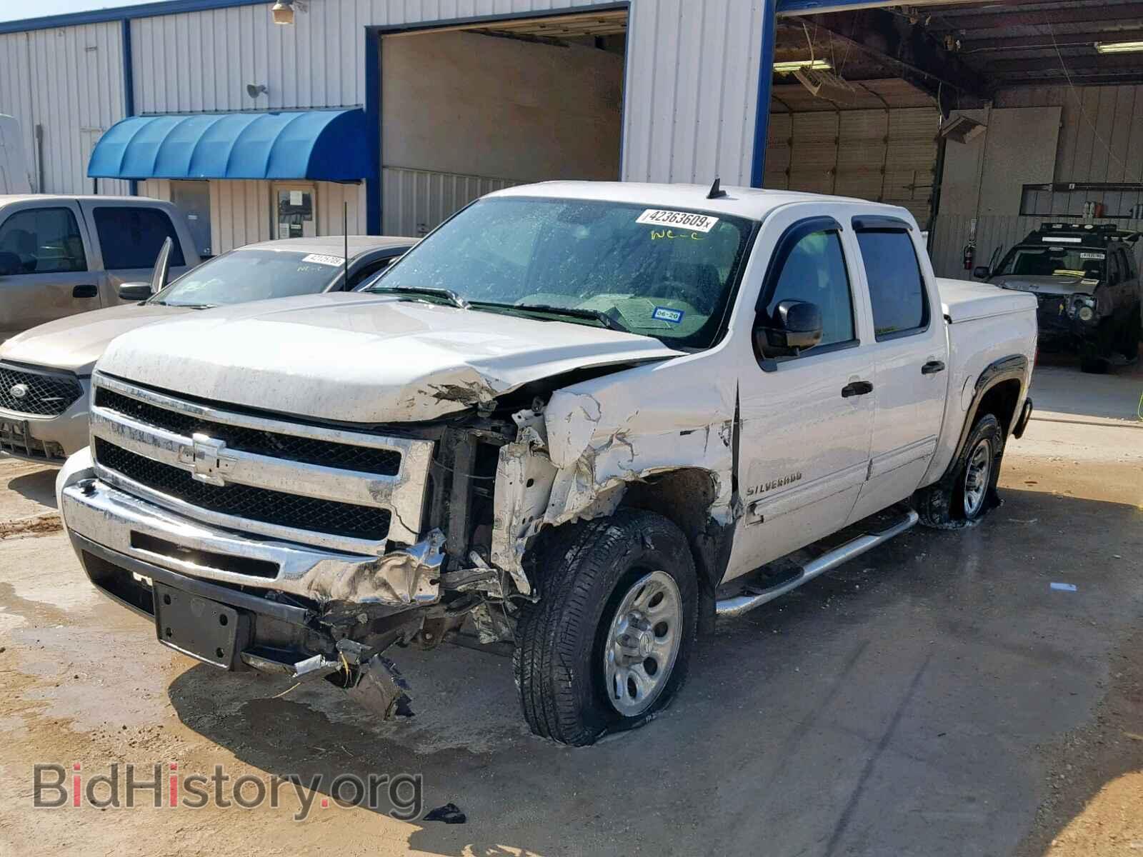 2011 CHEVROLET SILVERADO - VIN: 3GCPCREA3BG173165 - Фото 2