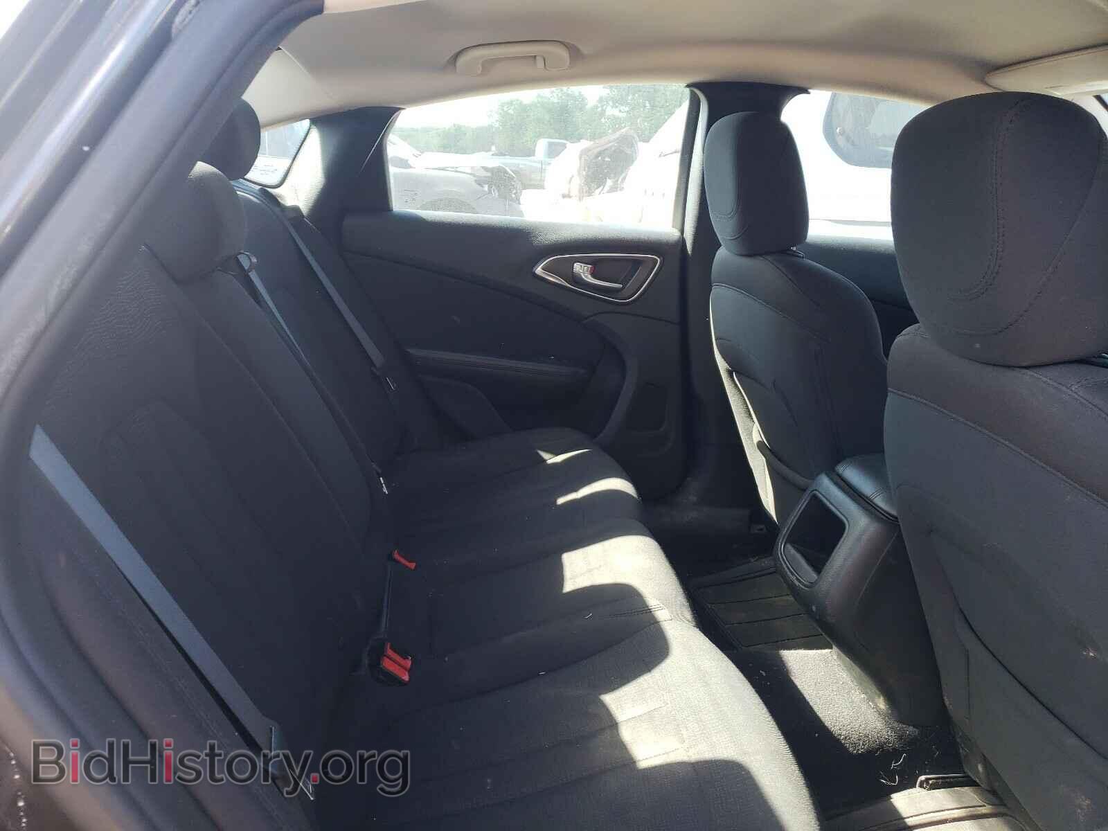 2016 CHRYSLER 200 - VIN: 1C3CCCAB6GN120683 - Фото 6