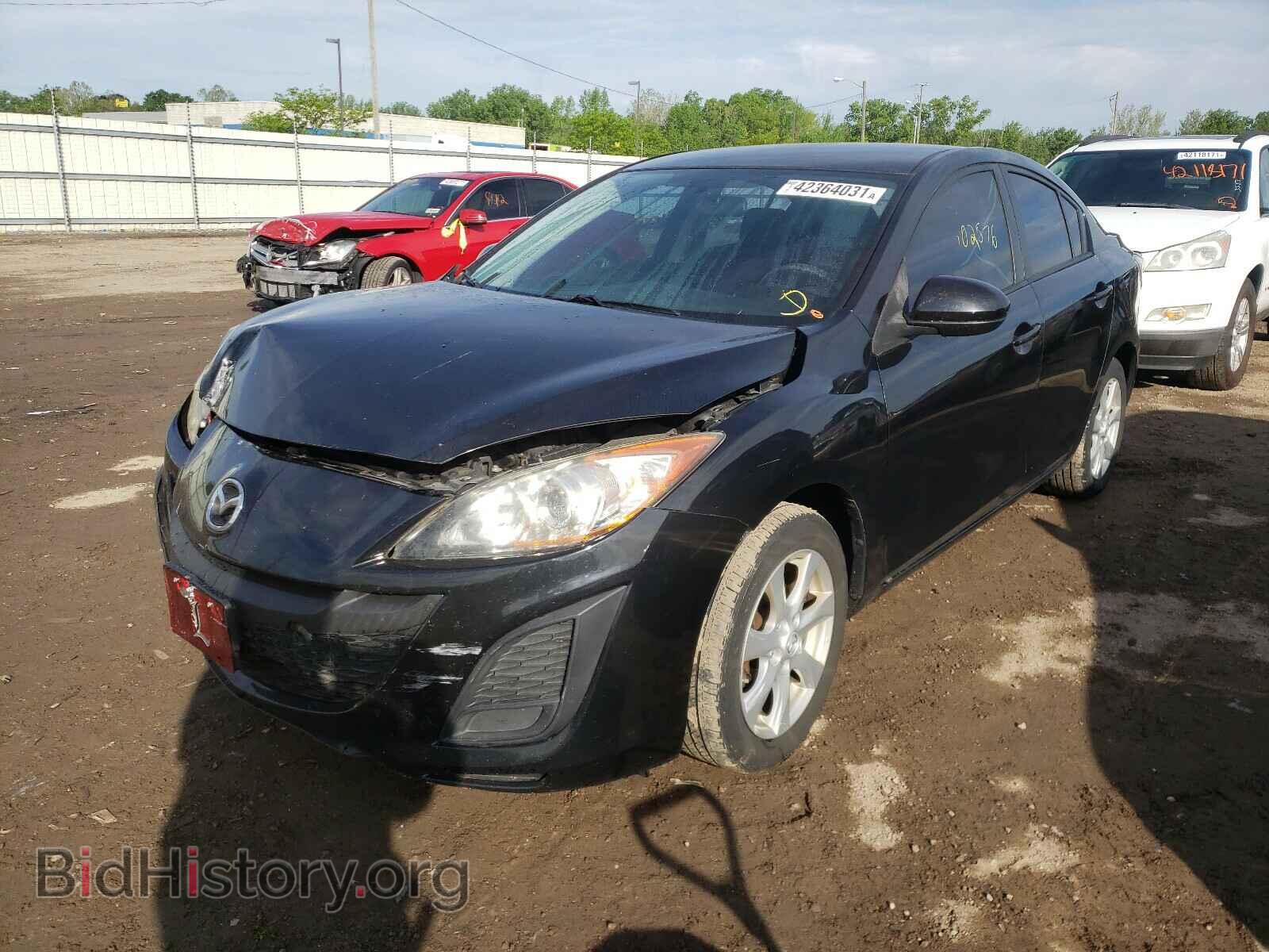 2011 MAZDA 3 - VIN: JM1BL1VF8B1396677 - Фото 2