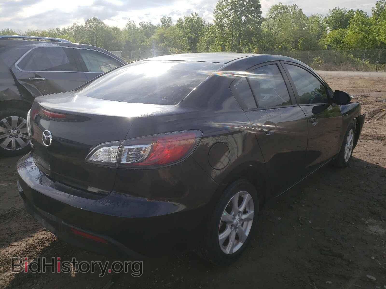 2011 MAZDA 3 - VIN: JM1BL1VF8B1396677 - Фото 4