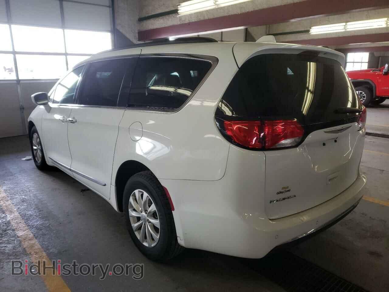 2017 CHRYSLER PACIFICA - VIN: 2C4RC1BG2HR635026 - Photo 2