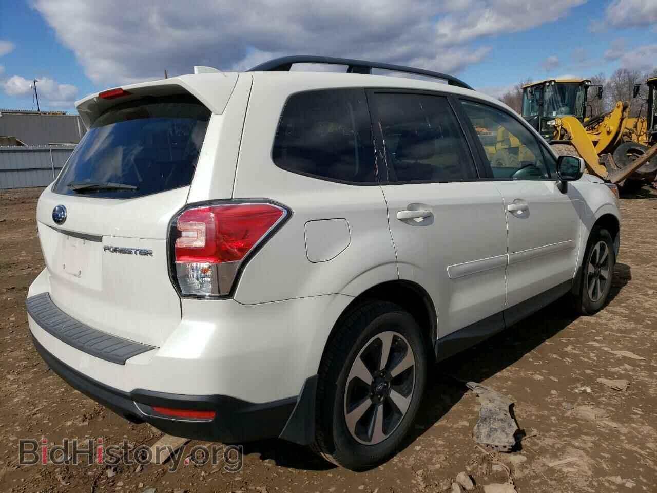 2018 SUBARU FORESTER - VIN: JF2SJAEC4JH407418 - Фото 3