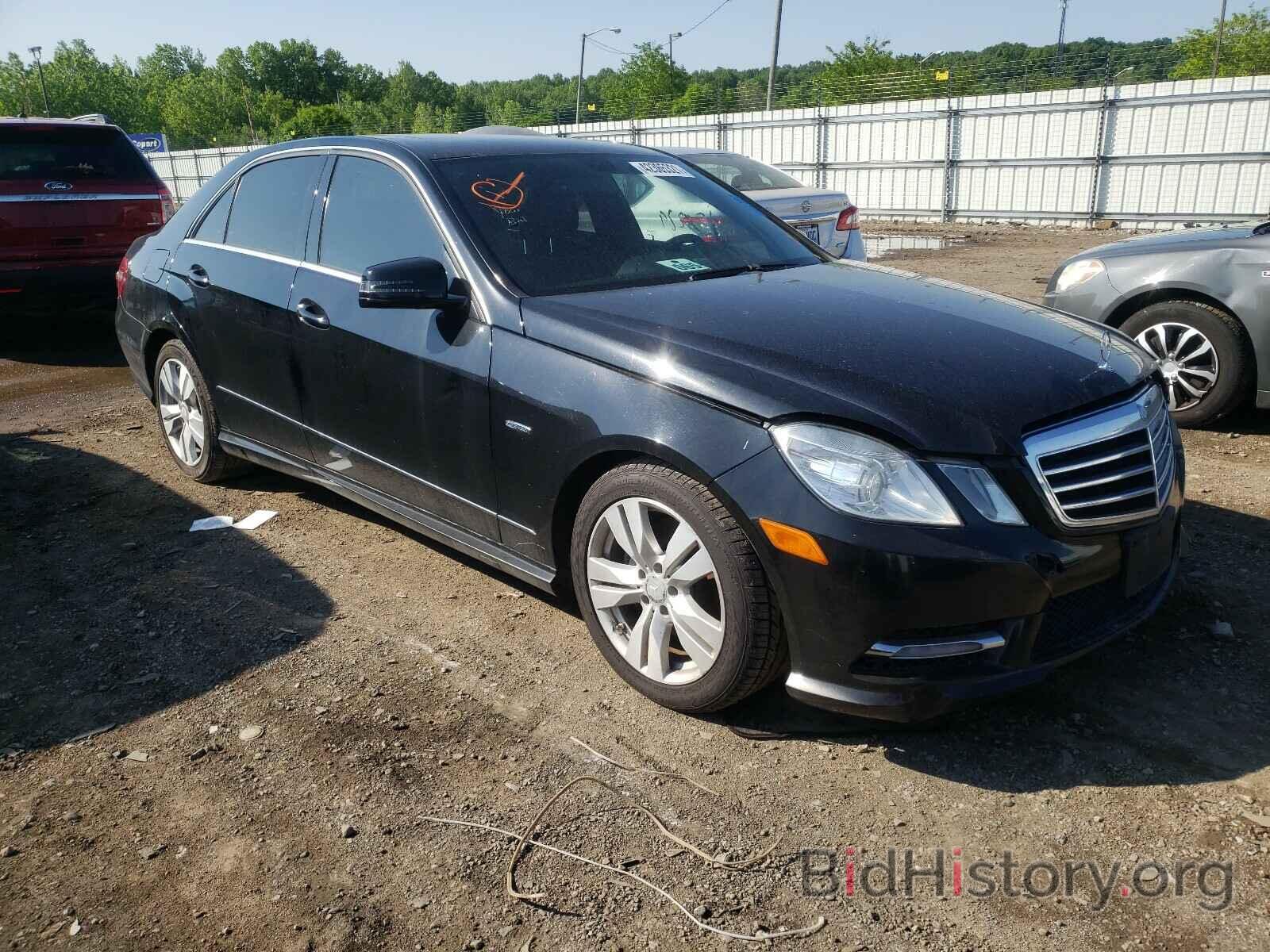 Photo WDDHF2EB3CA543855 - MERCEDES-BENZ E CLASS 2012