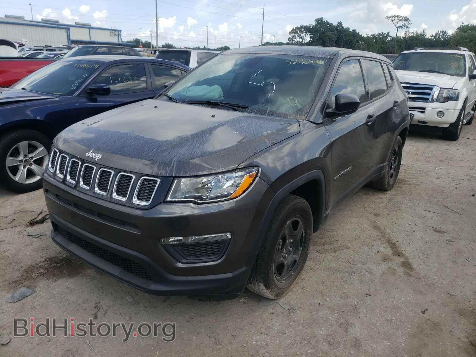 2018 JEEP COMPASS - VIN: 3C4NJCAB8JT368483 - Фото 2