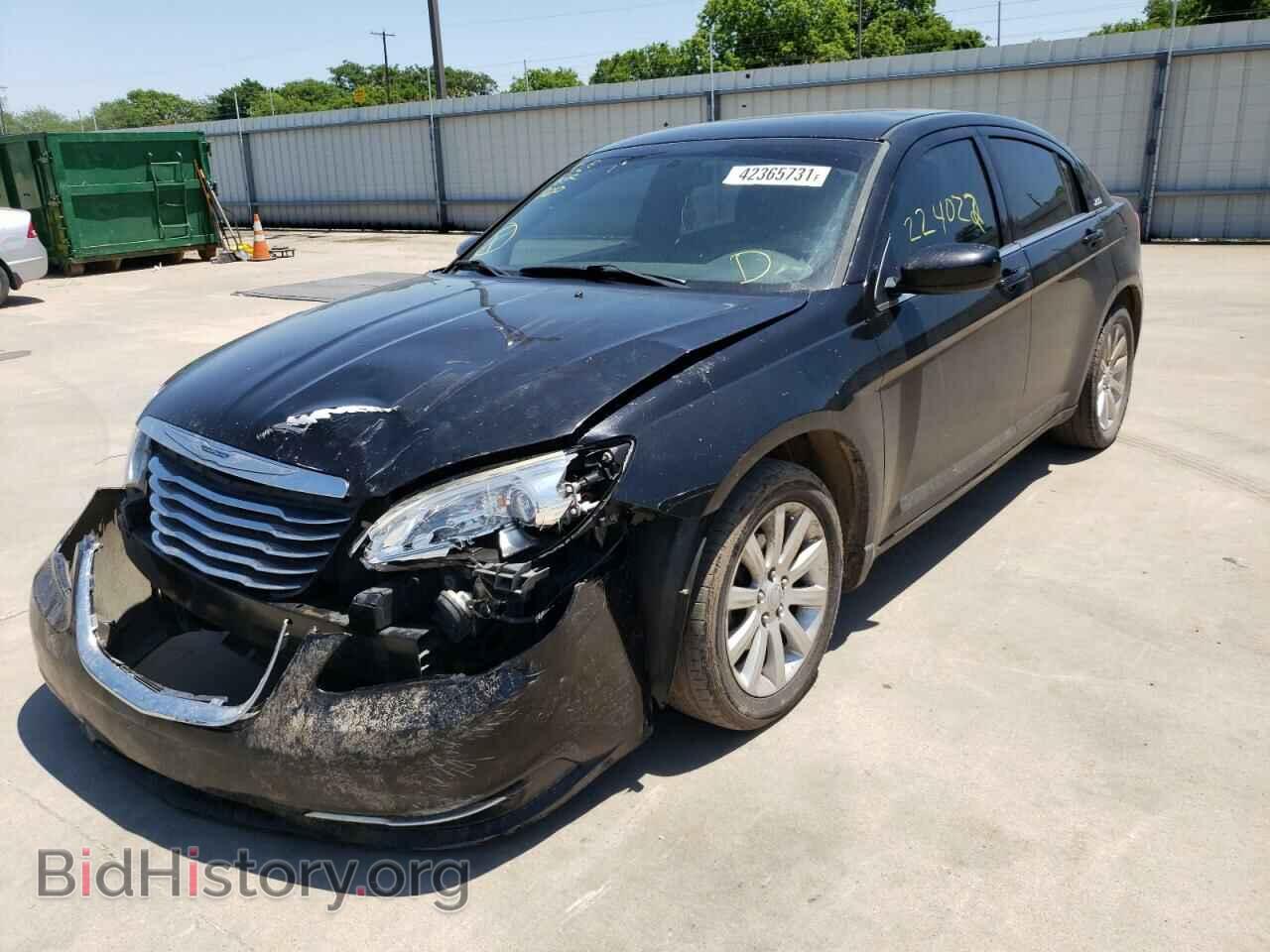 2011 CHRYSLER 200 - VIN: 1C3BC1FB2BN607915 - Фото 2
