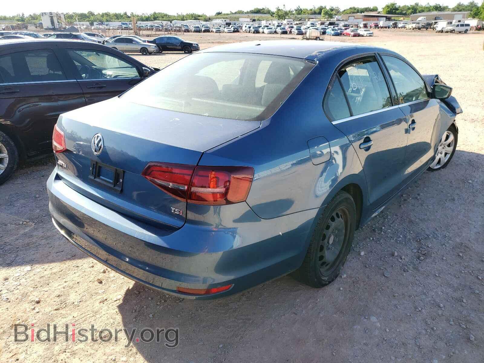 2017 VOLKSWAGEN JETTA - VIN: 3VW2B7AJ2HM354708 - Photo 4