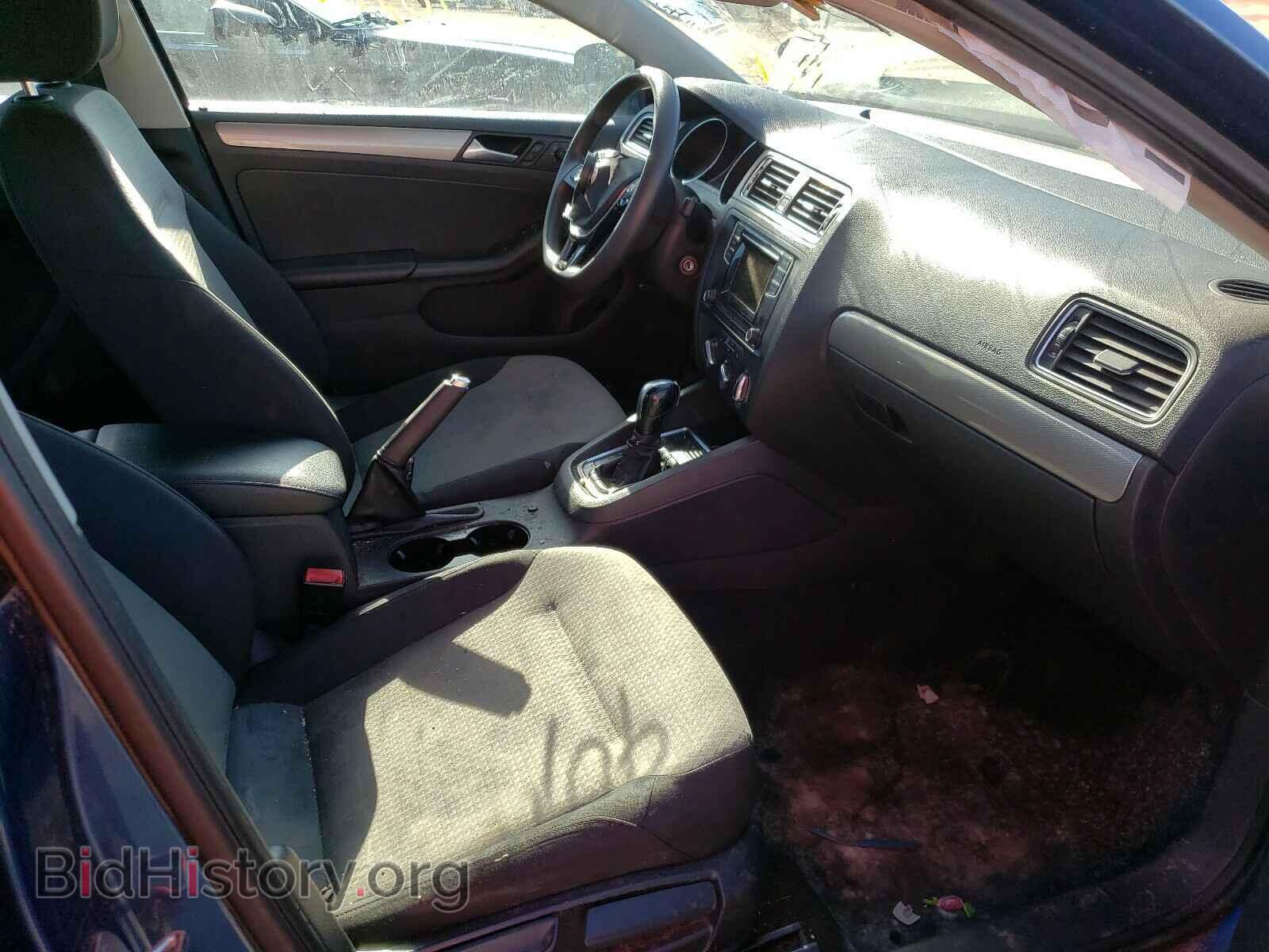 2017 VOLKSWAGEN JETTA - VIN: 3VW2B7AJ2HM354708 - Photo 5