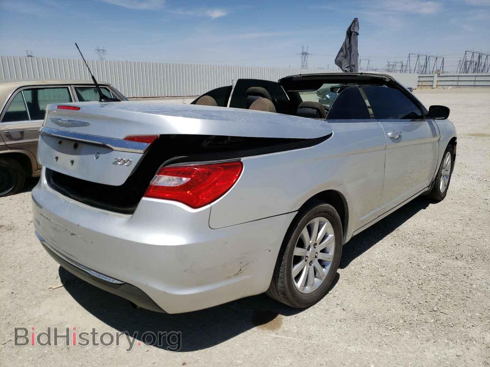 2011 CHRYSLER 200 - VIN: 1C3BC2EB4BN532478 - Фото 4