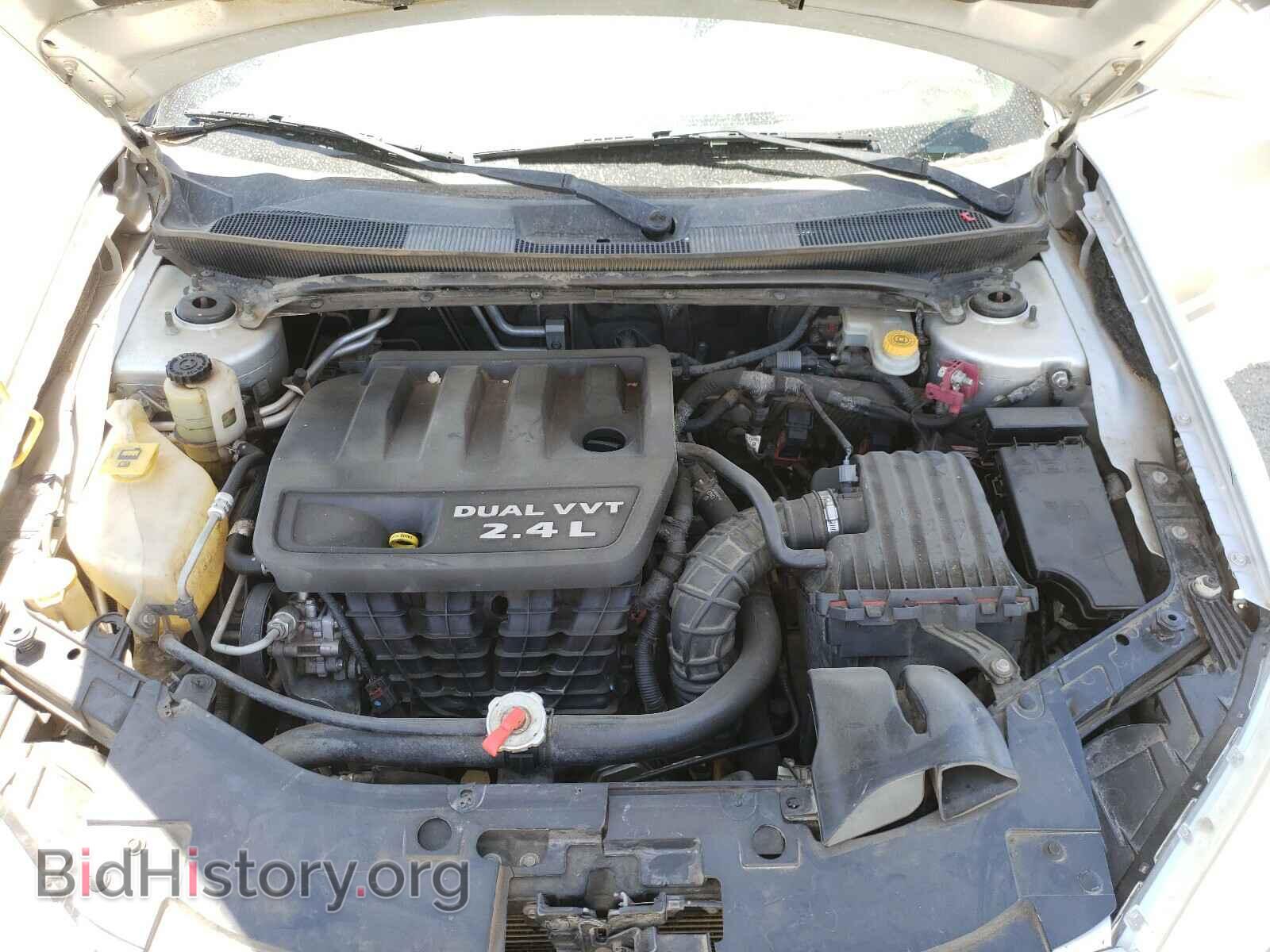 2011 CHRYSLER 200 - VIN: 1C3BC2EB4BN532478 - Фото 7