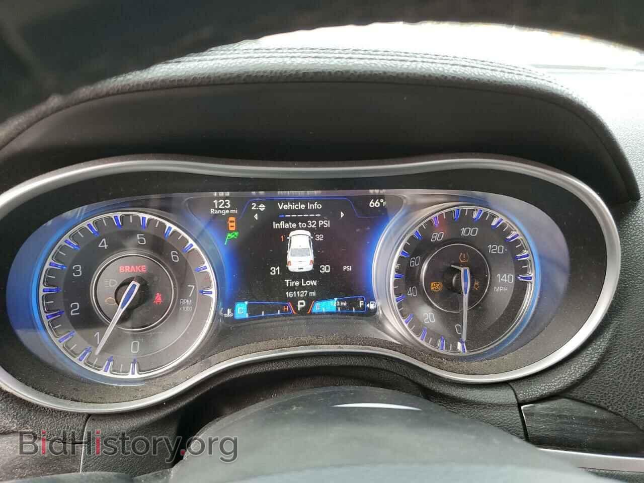 2015 CHRYSLER 300 - VIN: 2C3CCAAGXFH749449 - Фото 9