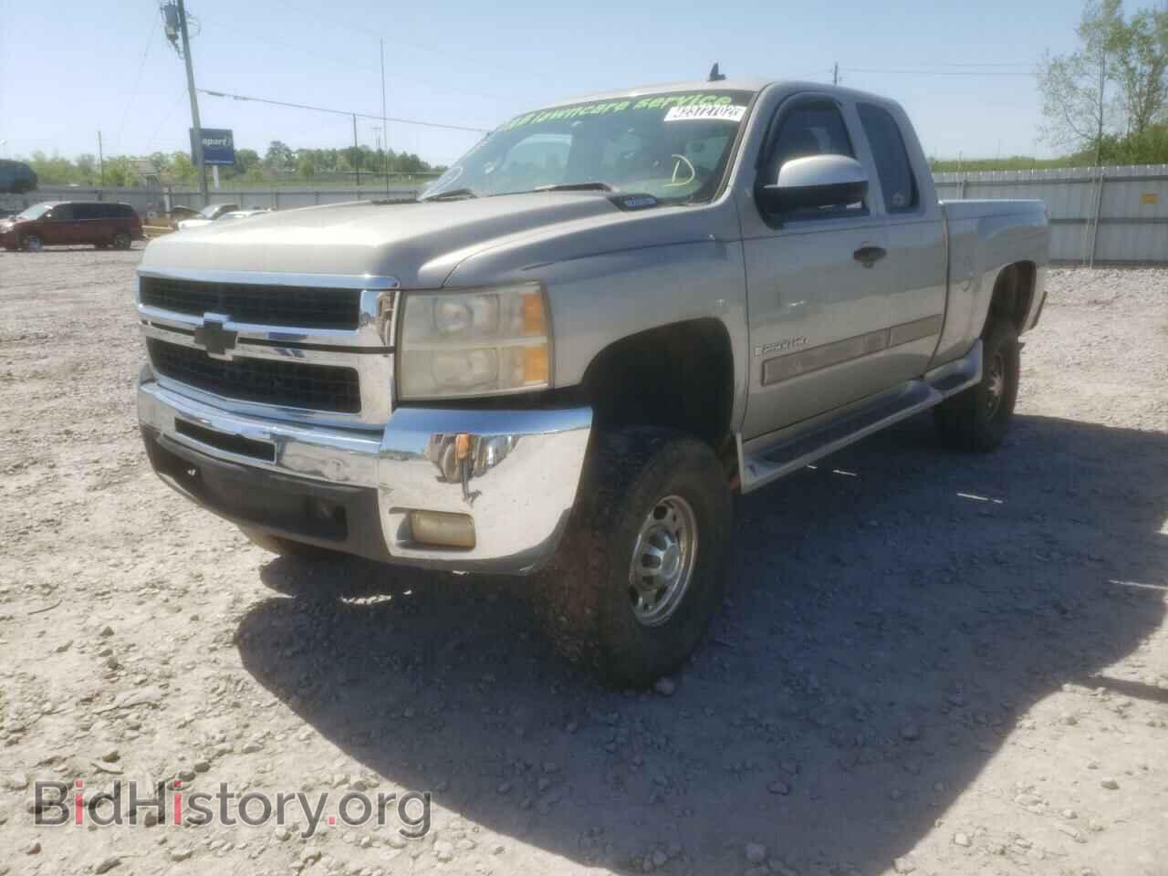 2007 CHEVROLET SILVERADO - VIN: 1GCHC29K77E511132 - Фото 2