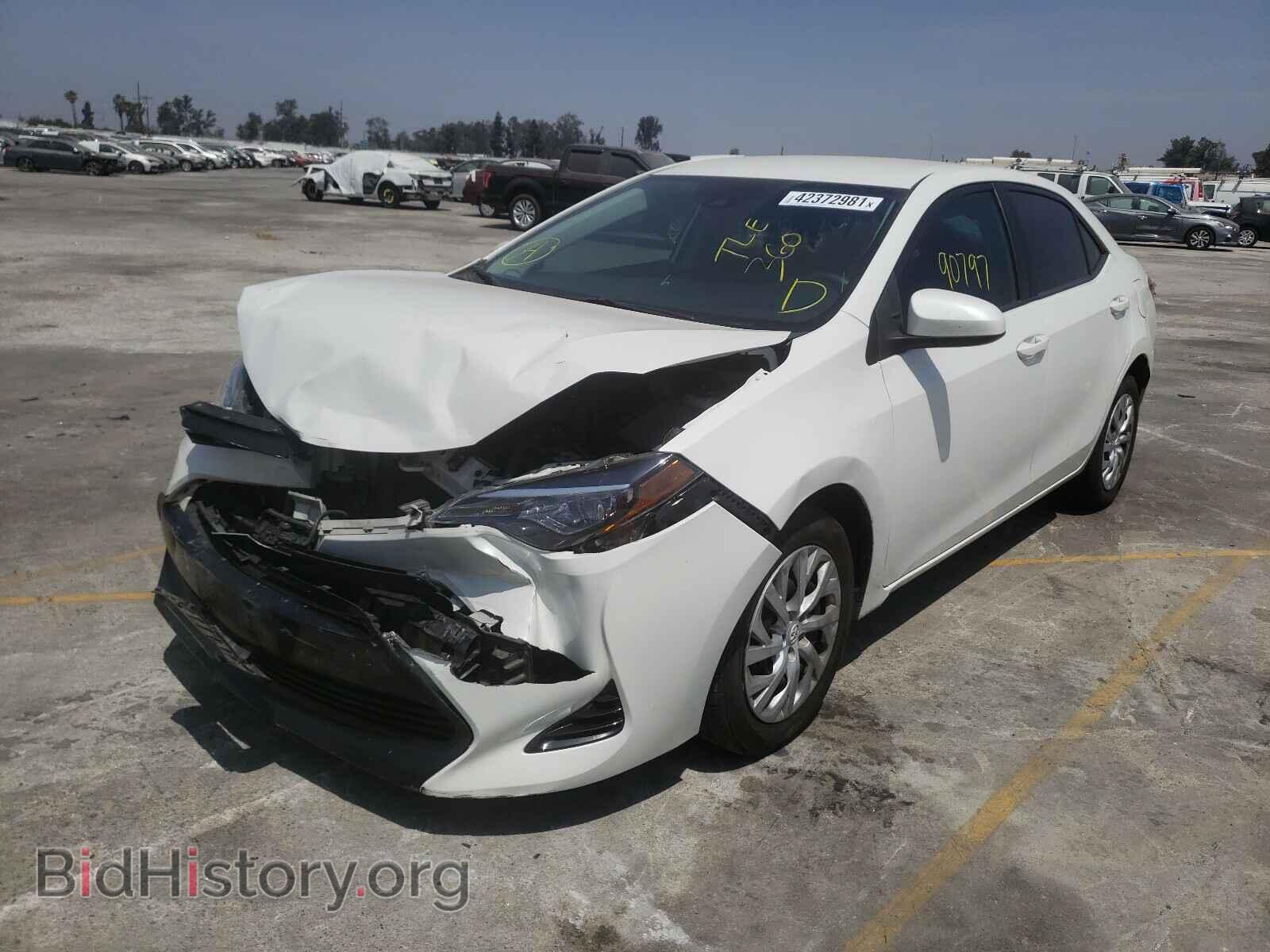 2018 TOYOTA COROLLA - VIN: 5YFBURHE3JP774543 - Фото 2
