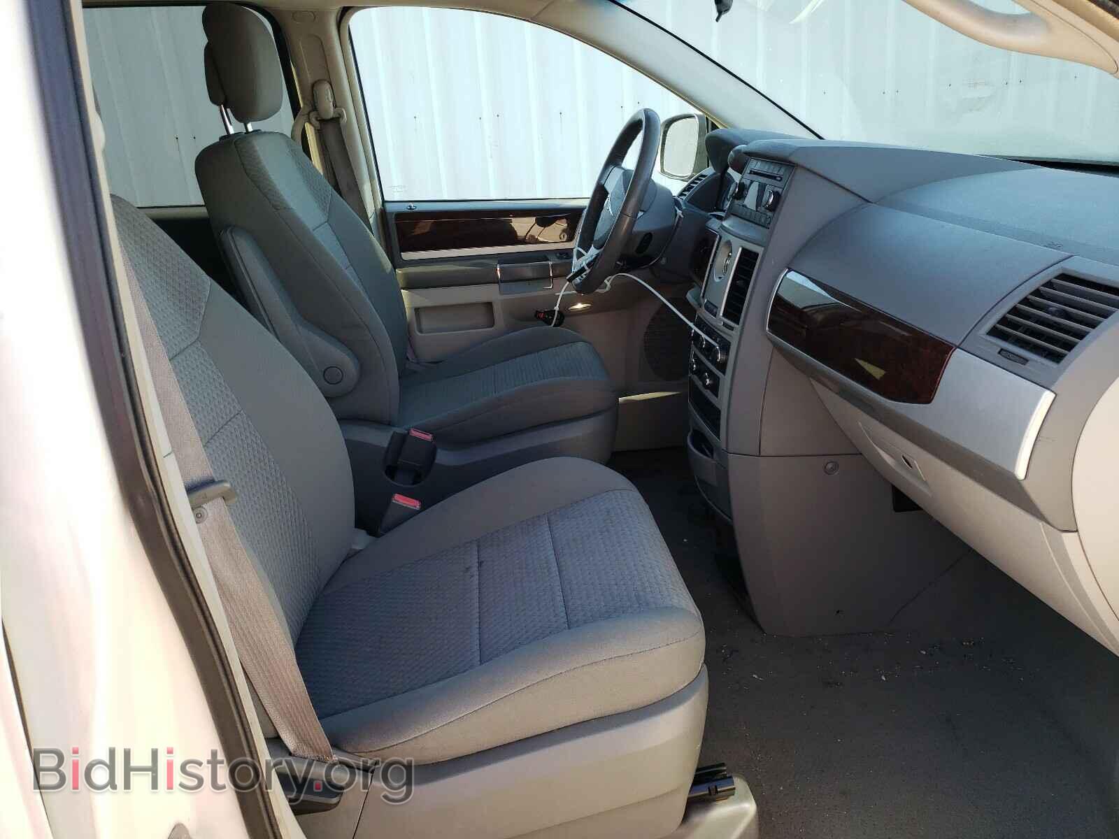 2010 CHRYSLER MINIVAN - VIN: 2A4RR5D16AR289318 - Photo 5