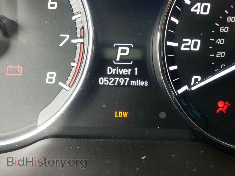 2014 Acura RLX (VIN JH4KC1F33EC002224) — фото 8 из 10