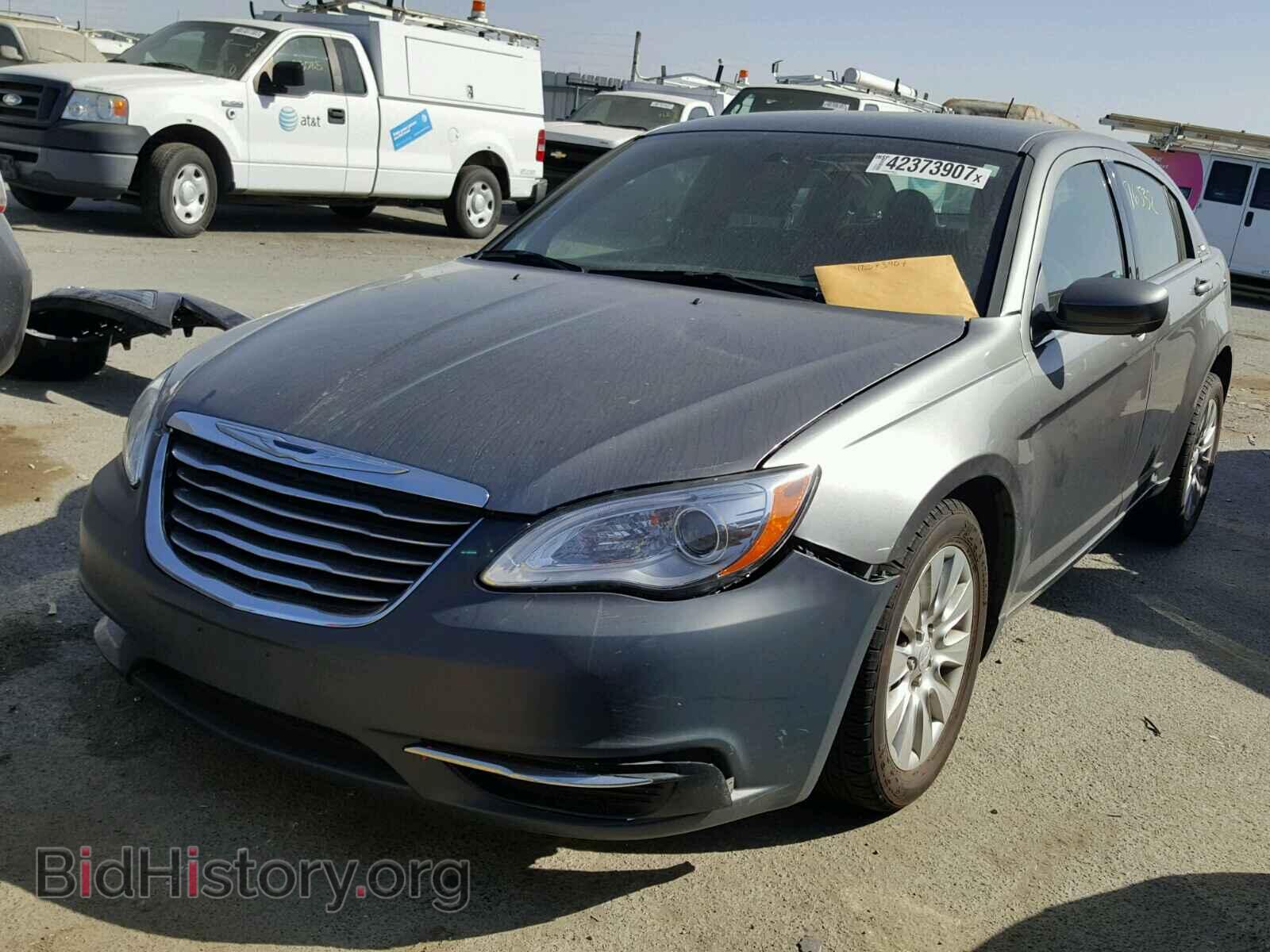 2012 CHRYSLER 200 - VIN: 1C3CCBAB4CN273695 - Фото 2