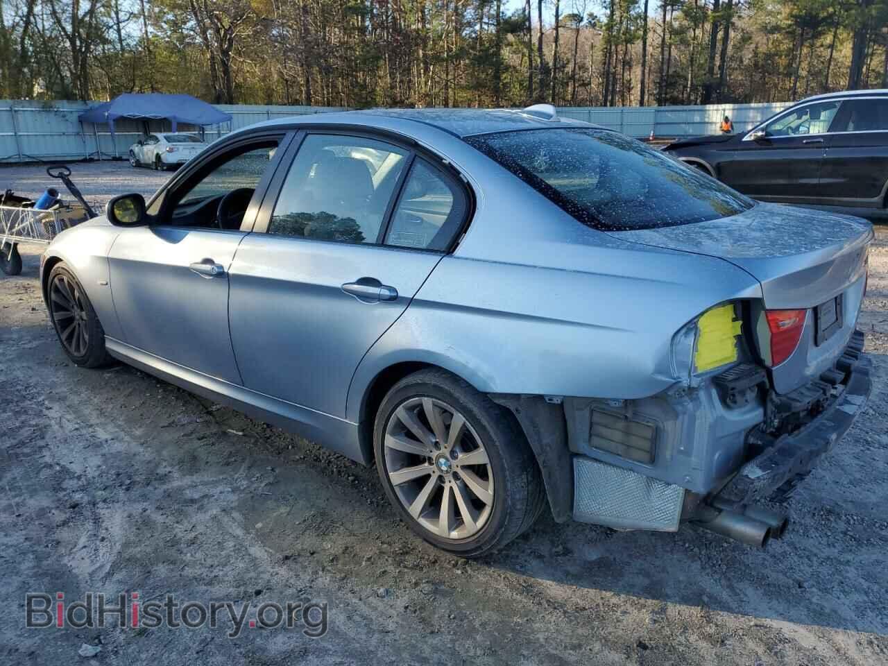 2011 BMW 3 SERIES - VIN: WBAPH7C5XBE678006 - Фото 2
