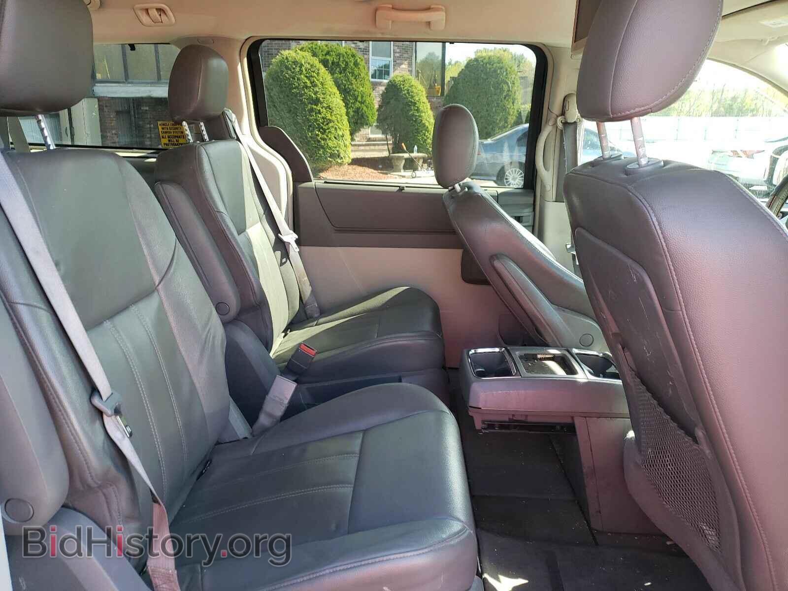 2009 CHRYSLER MINIVAN - VIN: 2A8HR54189R505532 - Фото 6
