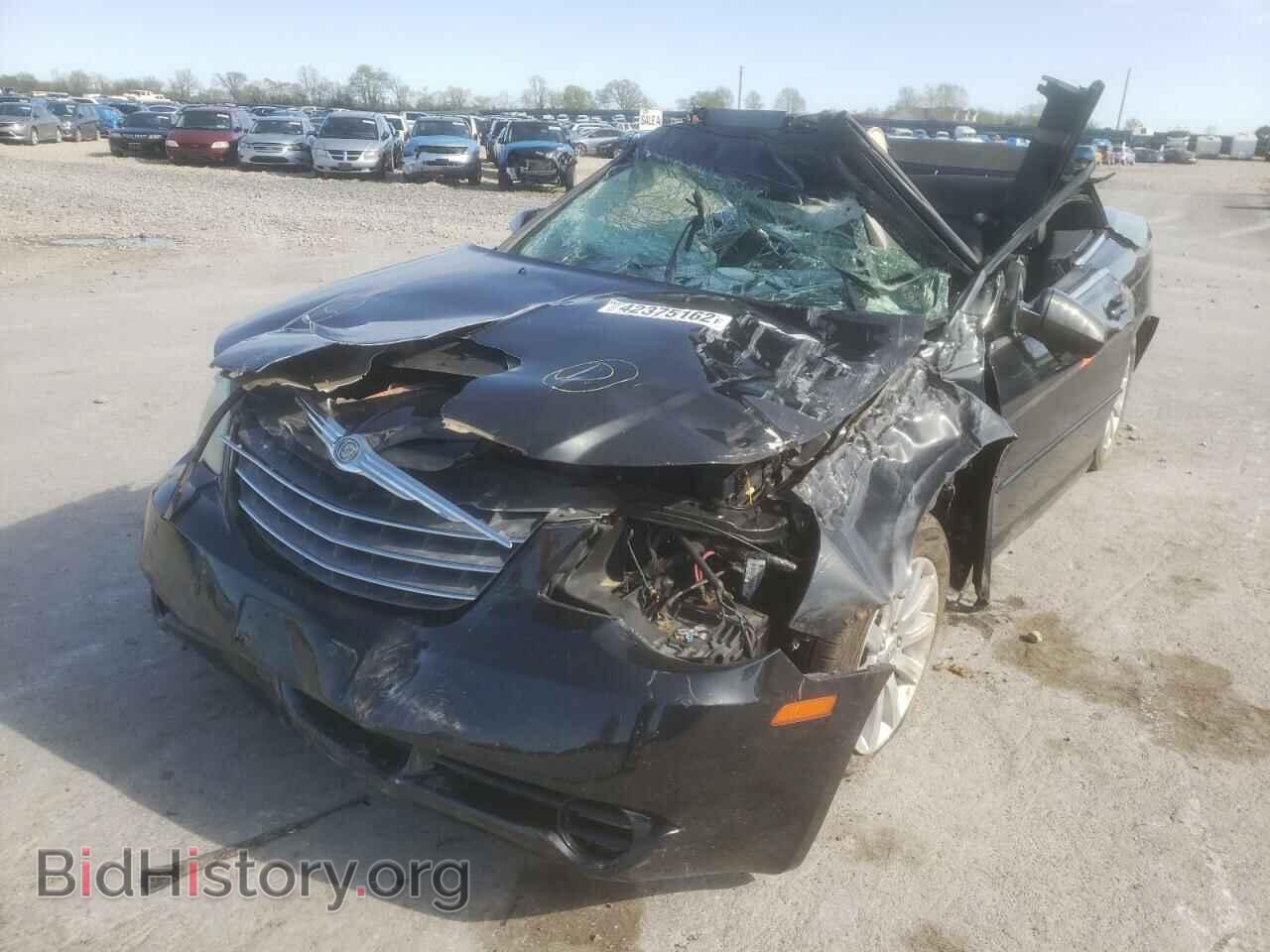 2010 CHRYSLER SEBRING - VIN: 1C3BC5ED5AN127795 - Фото 2