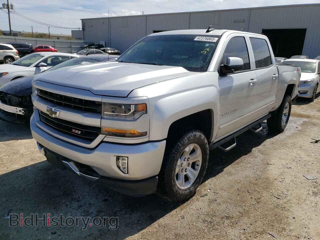 Фотография 3GCUKREC9HG432581 - CHEVROLET SILVERADO 2017