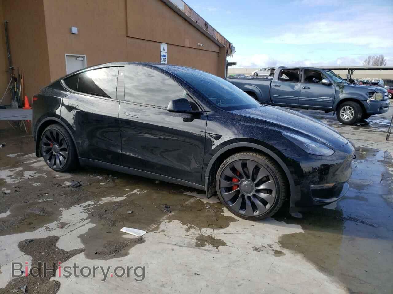 2023 TESLA MODEL Y - VIN: 7SAYGDEF2PF583186 - Фото 4