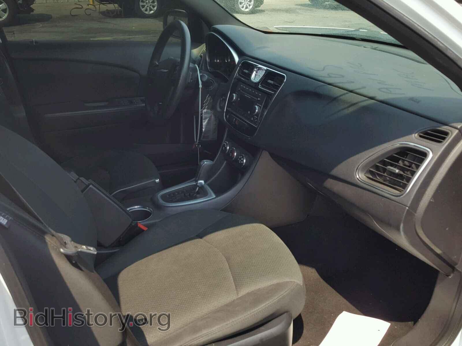 2012 CHRYSLER 200 - VIN: 1C3CCBAB7CN117702 - Фото 5