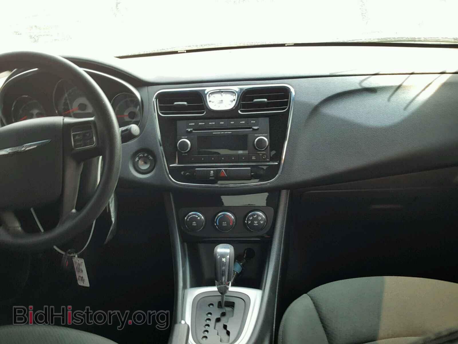 2012 CHRYSLER 200 - VIN: 1C3CCBAB7CN117702 - Фото 9