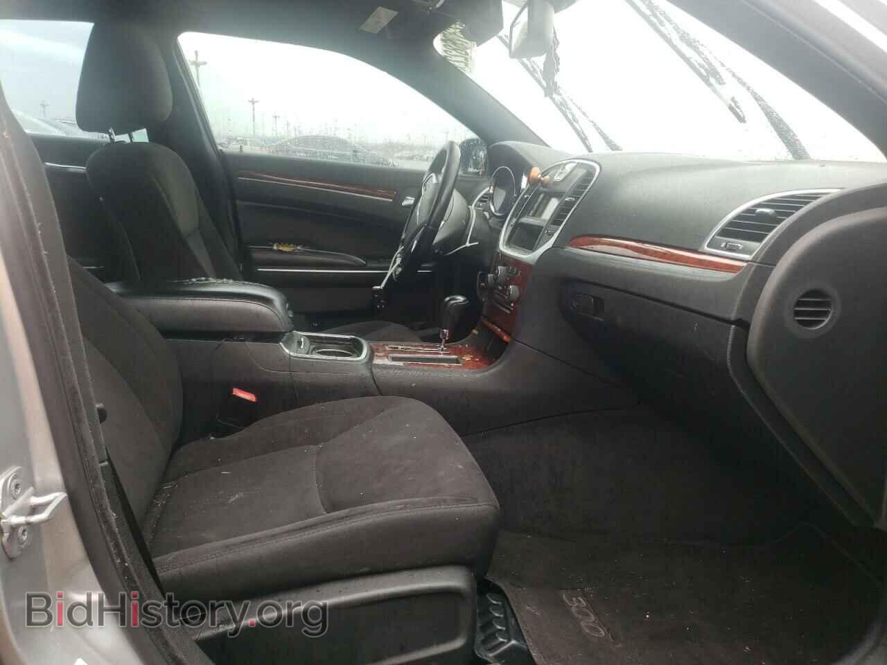 2012 CHRYSLER 300 - VIN: 2C3CCAAG8CH113902 - Фото 5