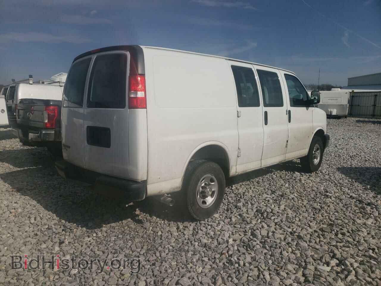 2021 CHEVROLET EXPRESS - VIN: 1GCWGAFP2M1218697 - Фото 3