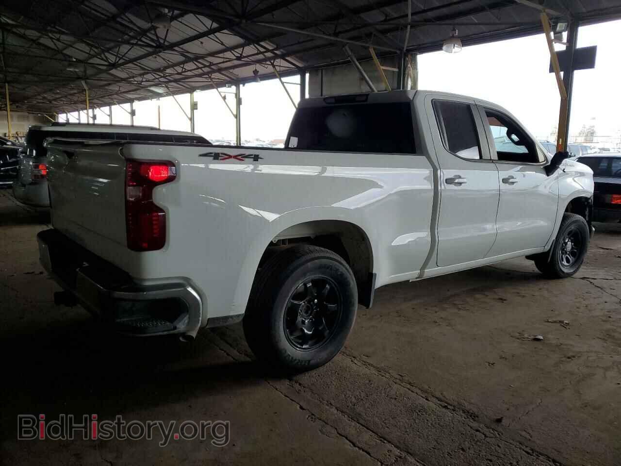2020 CHEVROLET SILVERADO - VIN: 1GCRYDED6LZ223422 - Фото 3