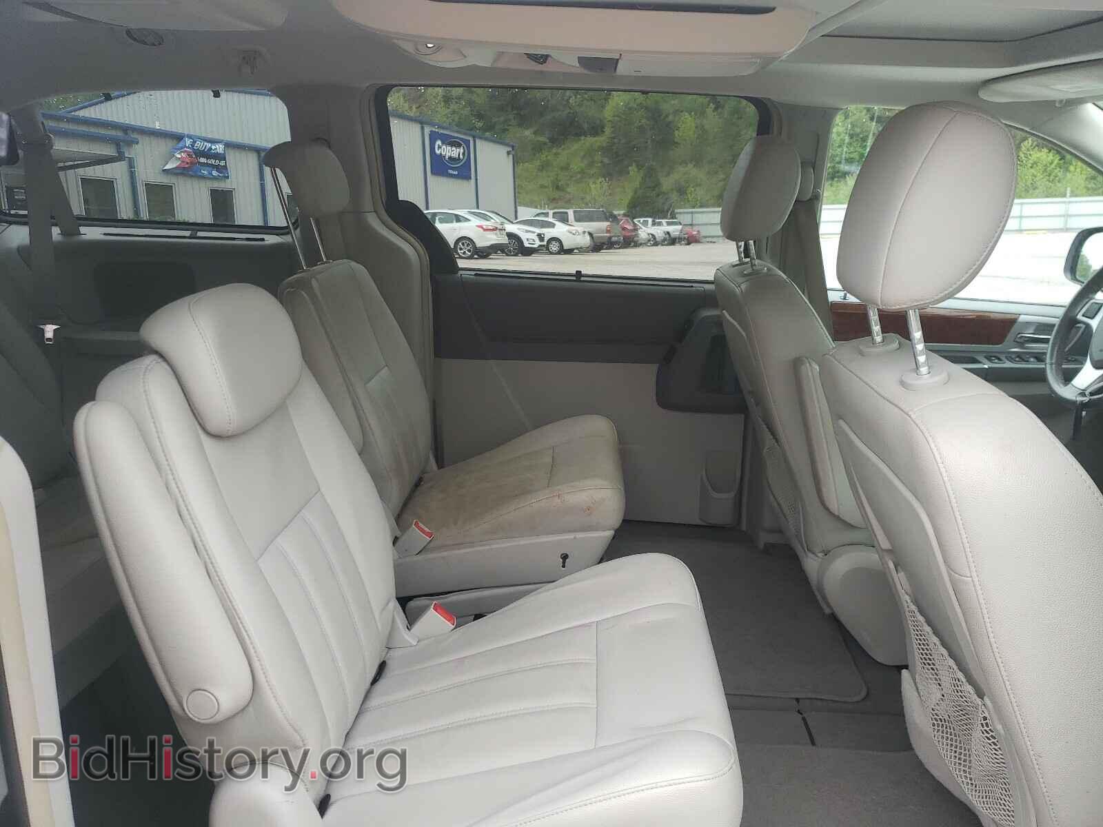 2009 CHRYSLER MINIVAN - VIN: 2A8HR54109R520879 - Фото 6