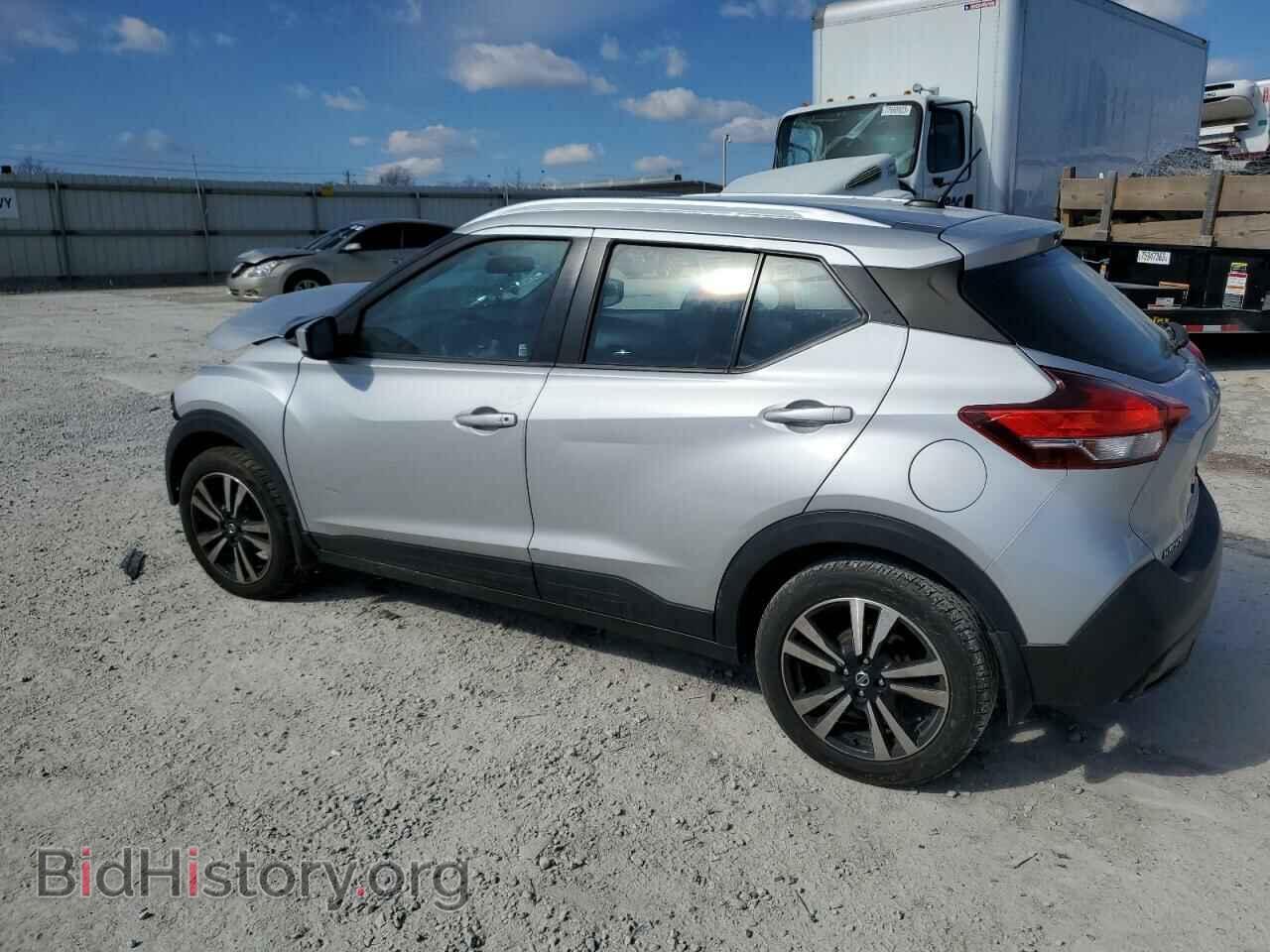 2019 NISSAN KICKS - VIN: 3N1CP5CU2KL548143 - Фото 2