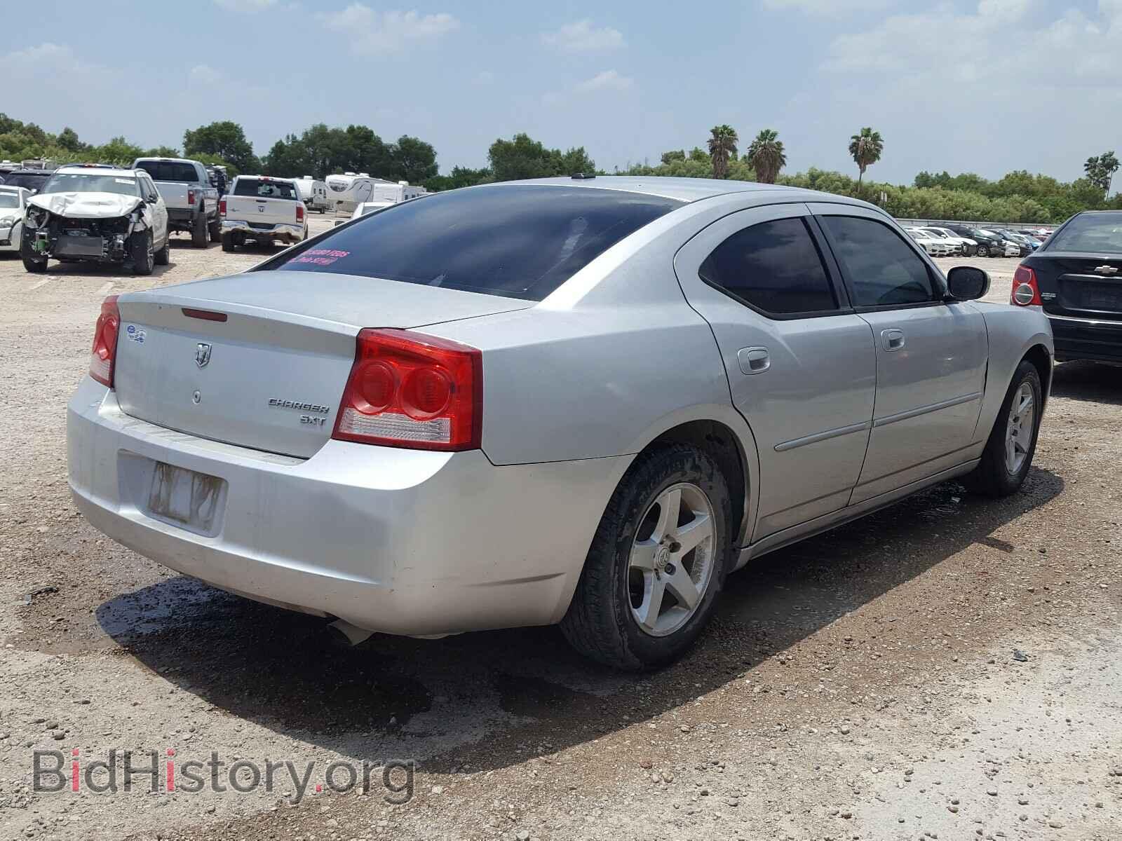 2010 DODGE CHARGER - VIN: 2B3CA3CV3AH196596 - Фото 4