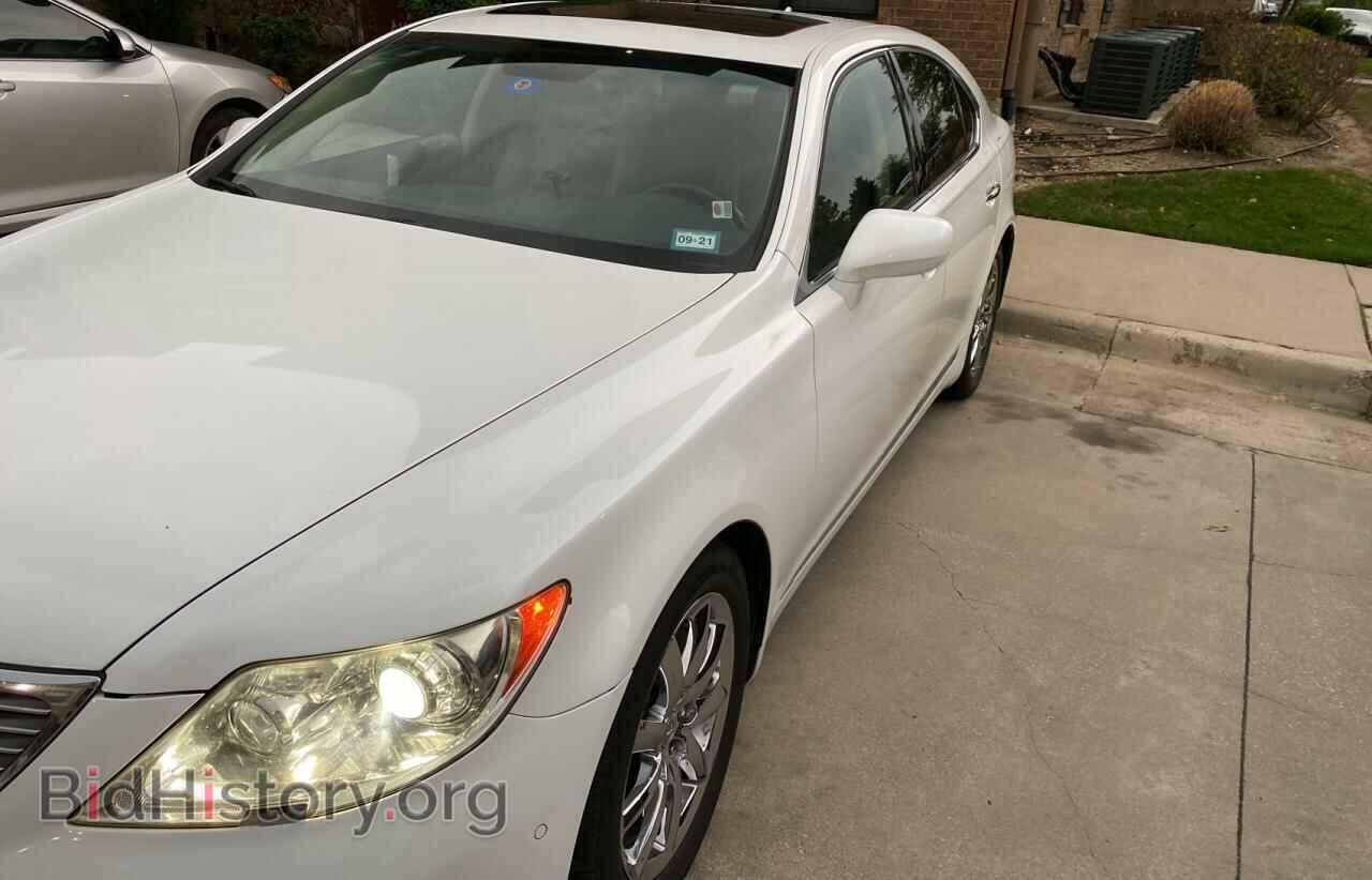 2009 LEXUS LS460 - VIN: JTHBL46F195091250 - Photo 2