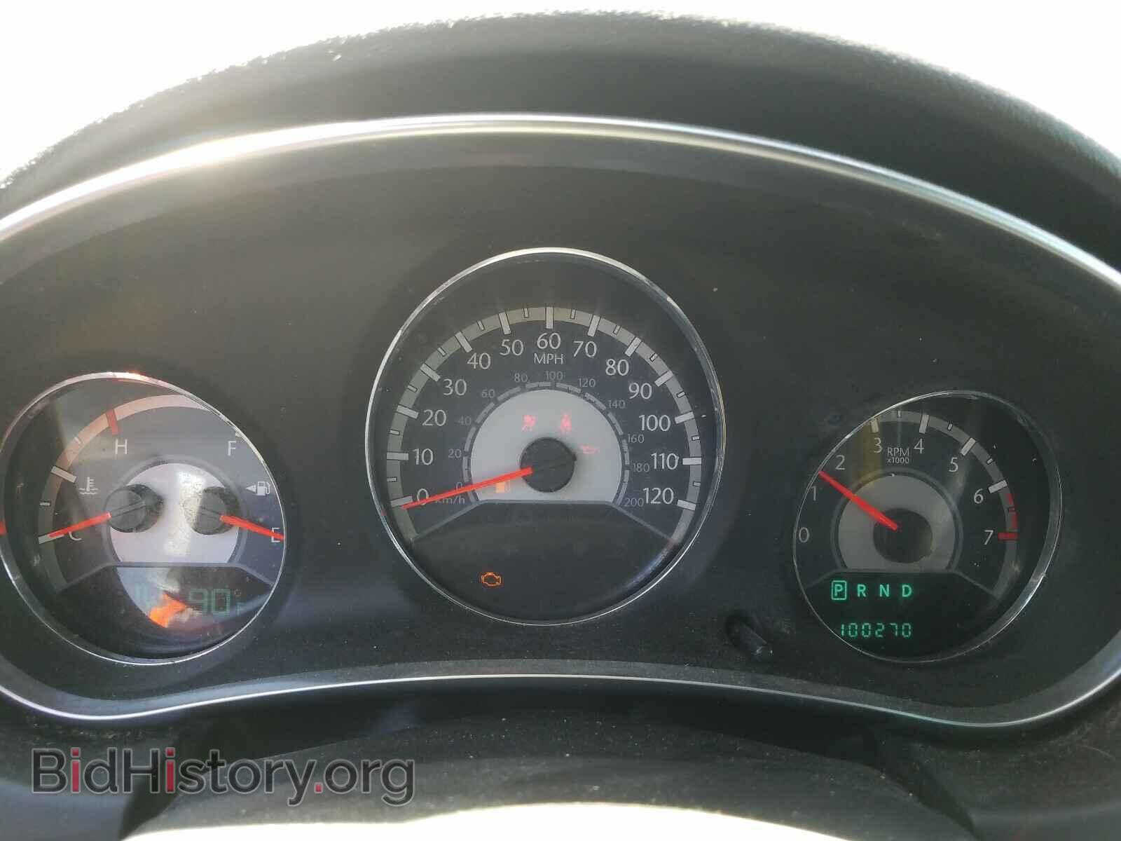 2011 CHRYSLER 200 - VIN: 1C3BC2FG5BN575639 - Фото 8